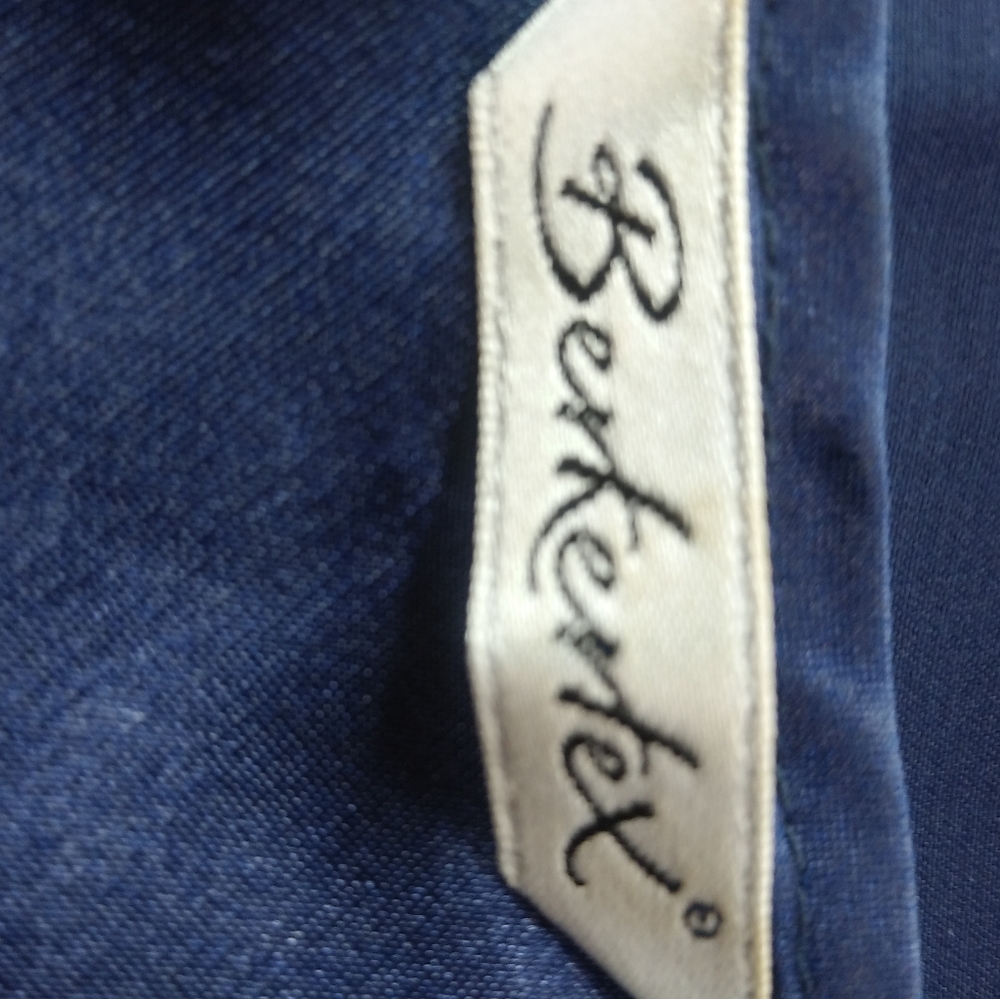 Berkertex 22 Dark Navy Sleeveless Satin Shell Top Plus - Picture 6 of 9